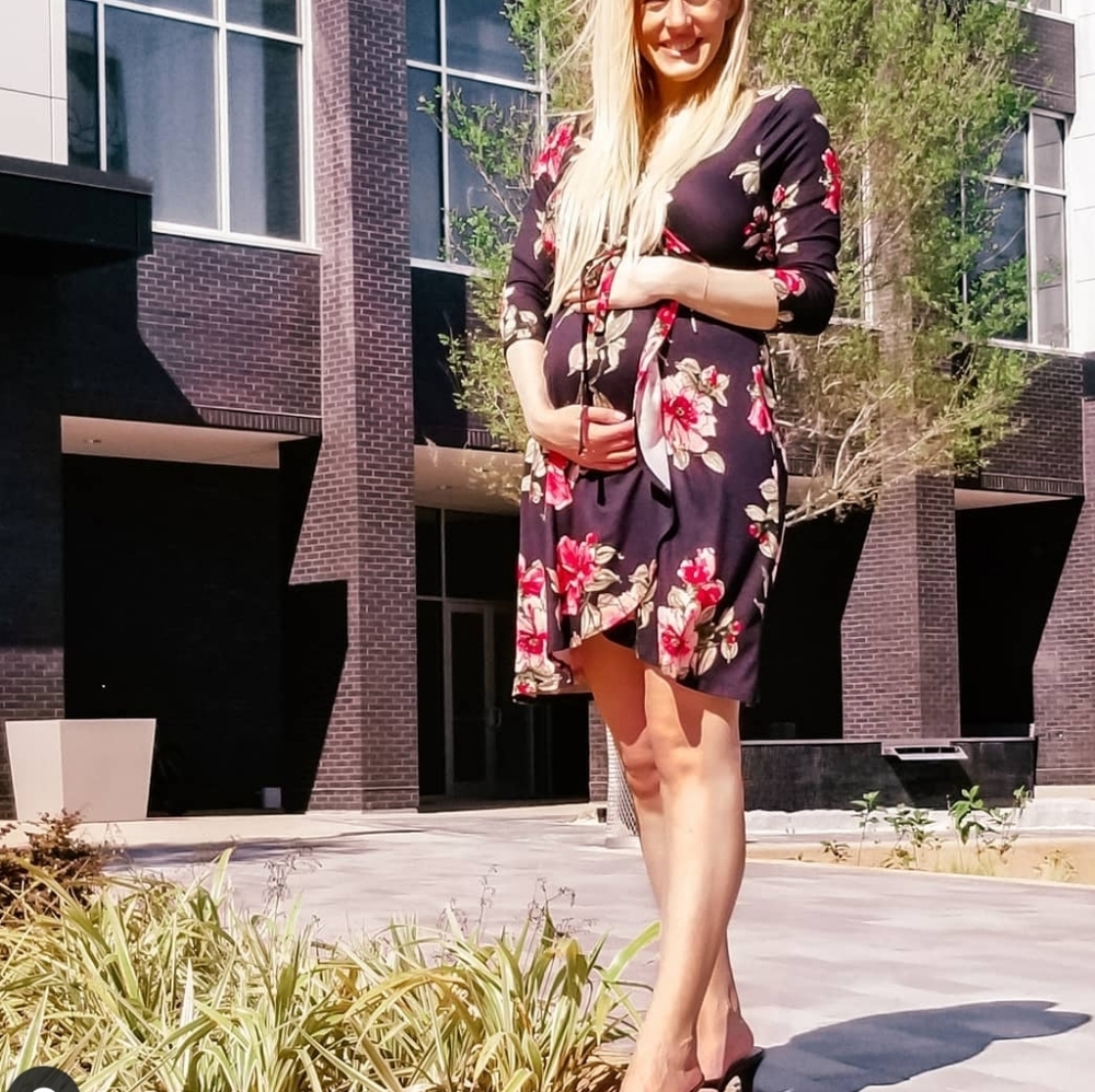 Beachcoco Maternity Dress Black Floral Medium